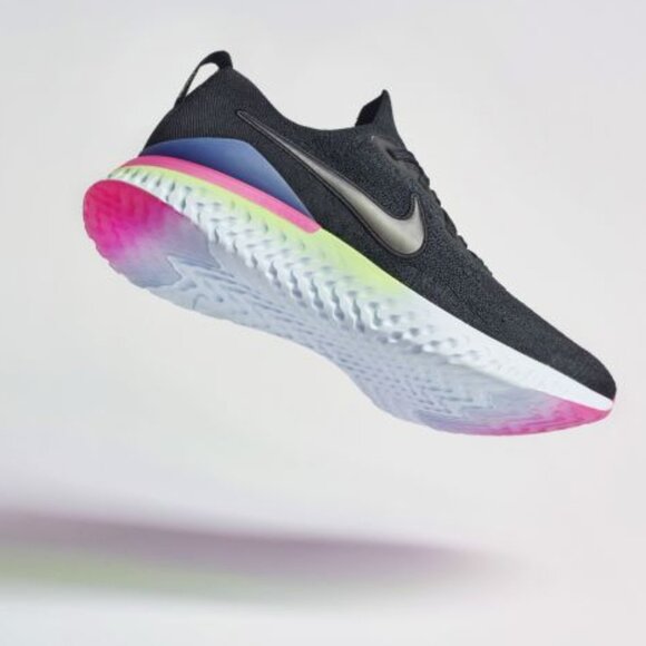 Rarely Used Nike Epic React Flyknit 2 Running Sneaker Shoes - Picture 2 of 6